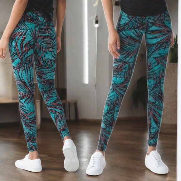 Lululemon (8) High Times Pant Palm Lace Tofino Teal Multicolored - Picture 1 of 5